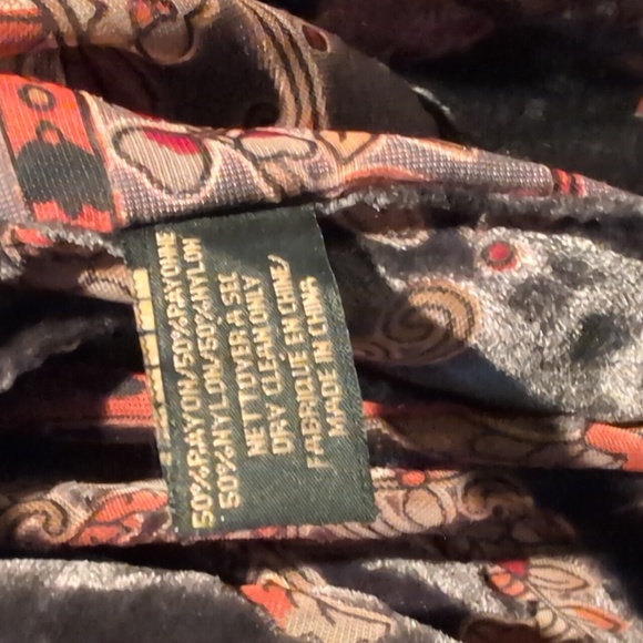 Beautiful Saachi Wrap - Picture 7 of 7